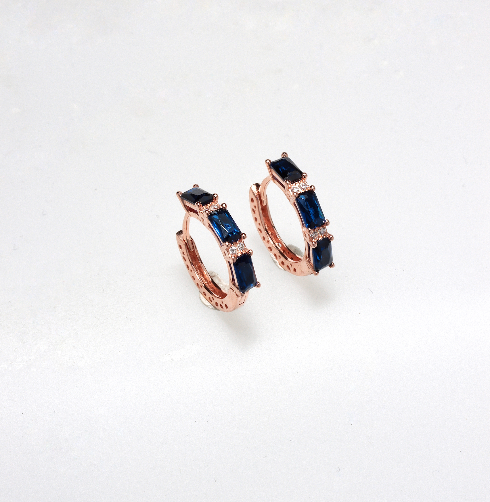 ELVE BLUE ROSE GOLD HUGGIE EARRINGS  MADE IN ITALY