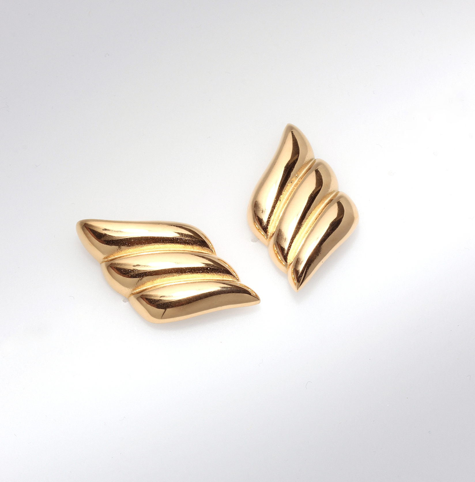 ANGEL GOLD EARRINGS