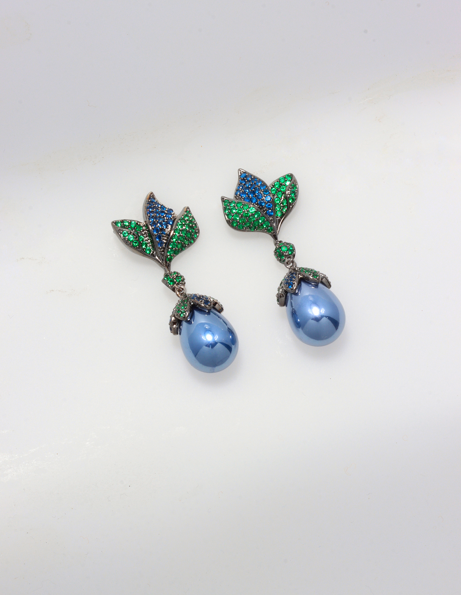 BLUE FLOWER EARRINGS