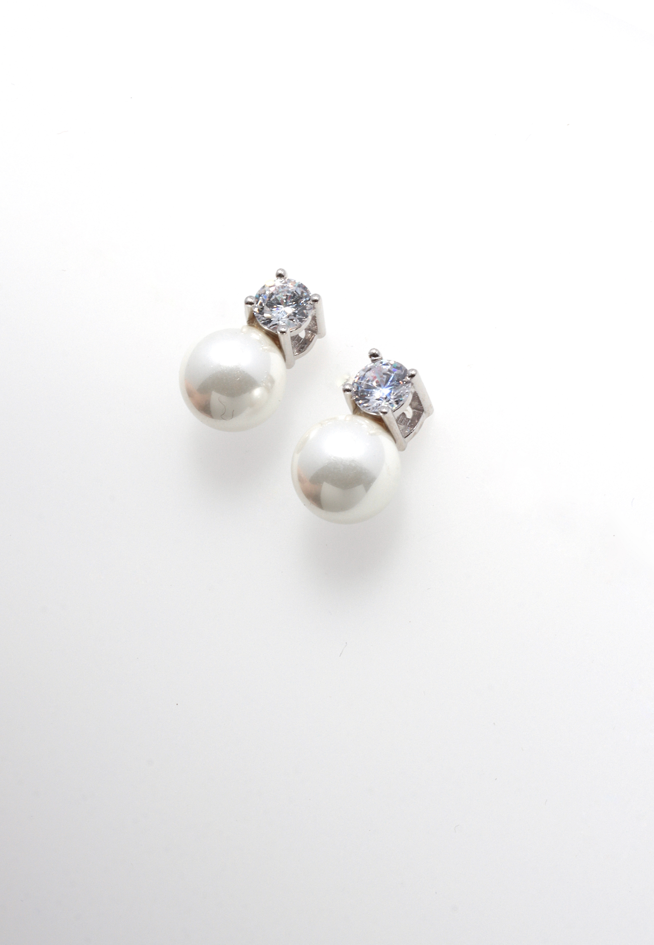 LAPER PEARL EARRINGS