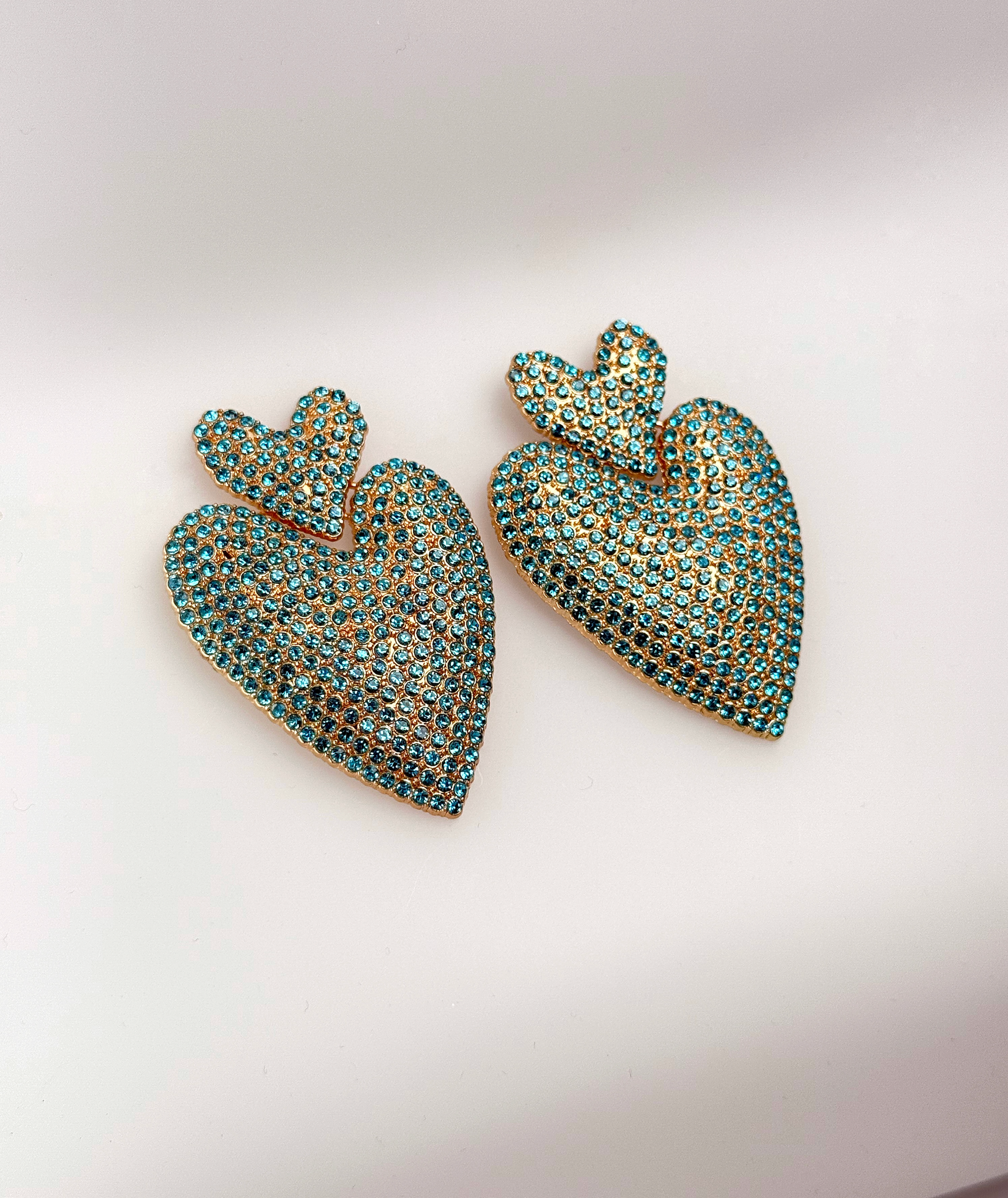 DANGLE HEART LIGHT BLUE  EARRINGS