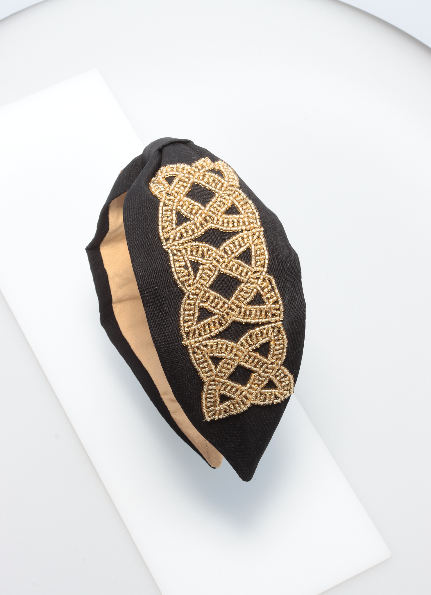 NOON HANDMADE HEADBAND  BLACK GOLD BEADS