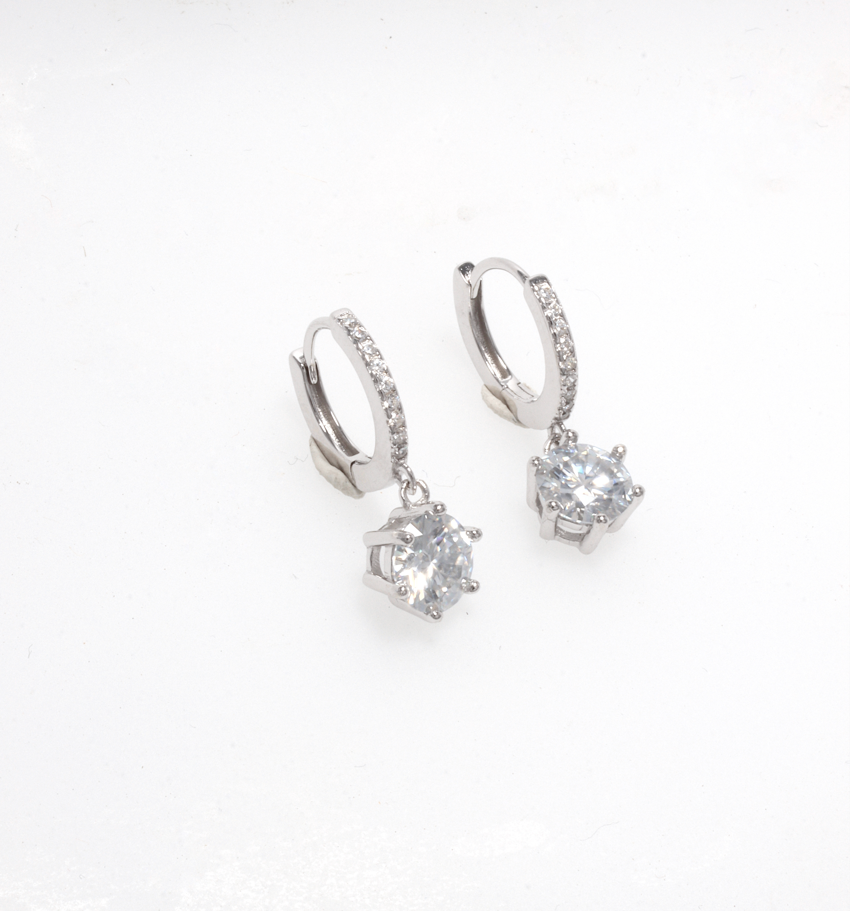2CT MOISSANITE DANGLE EARRINGS