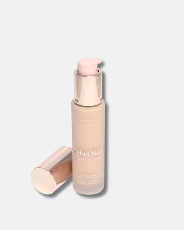 VELVET SKIN LONGLASTING BLURRING FOUNDATION
